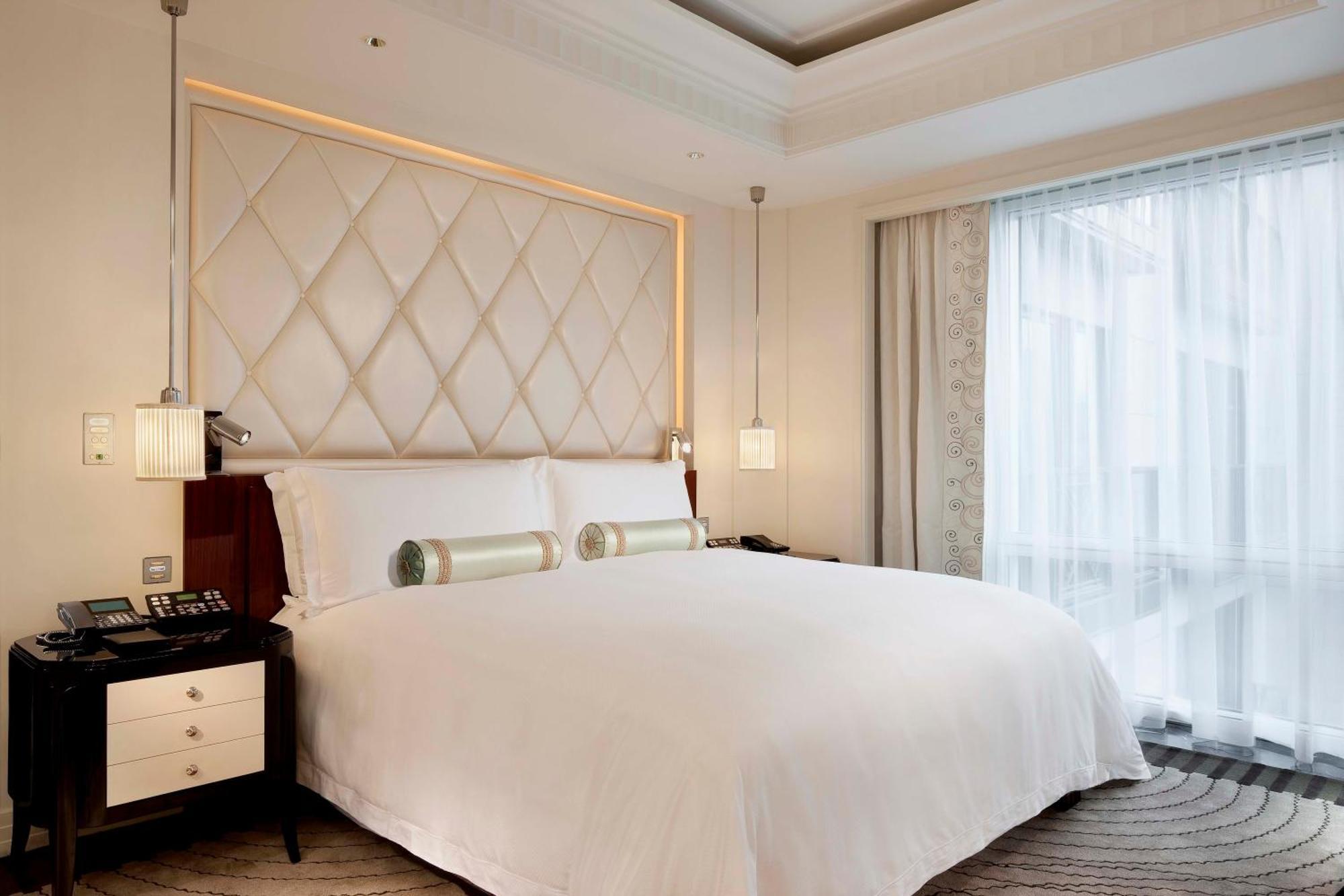 เดอะ เพนนินซูลา เซี่ยงไฮ้ Hotel ภายนอก รูปภาพ